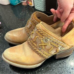 Circle G booties Size 8 Women’s